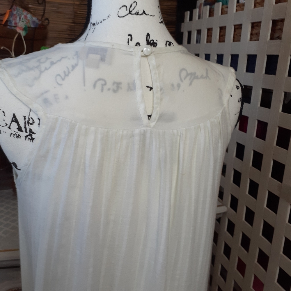 Ella Miss White Sleeveless Dress - Picture 5 of 7
